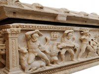 Herakles lahdi yurduna dönüyor