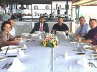 Hintli acenteler Kuşadası'nda