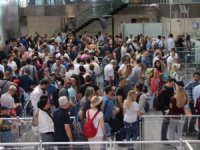 Havayolu yolcu sayısı 165 milyona yaklaştı