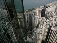 Hong Kong, arsa kalmayınca yapay ada inşa edecek