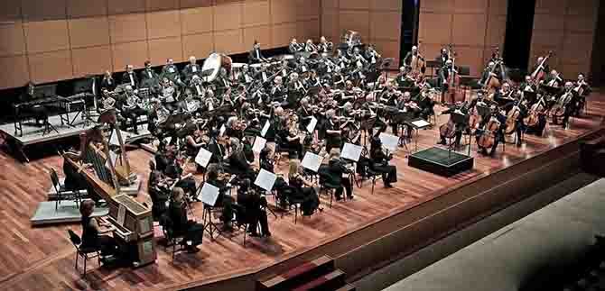-istanbul-devlet-senfoni-orkestrasi,.jpg
