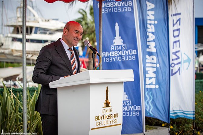 -izmir-marina’da-mavi-bayrak-002.jpg