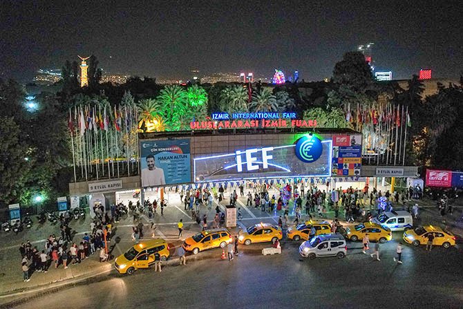 Geleceğe umutla açılan kapı: 90. İzmir Enternasyonal Fuarı