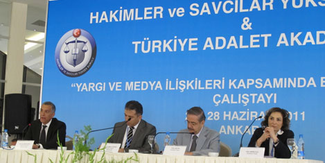 adalet-akademisi-cicekli.jpg adalet-akademisi-cicekli.jpg