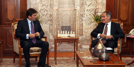 aids-kongresi-3.jpg aids-kongresi-3.jpg