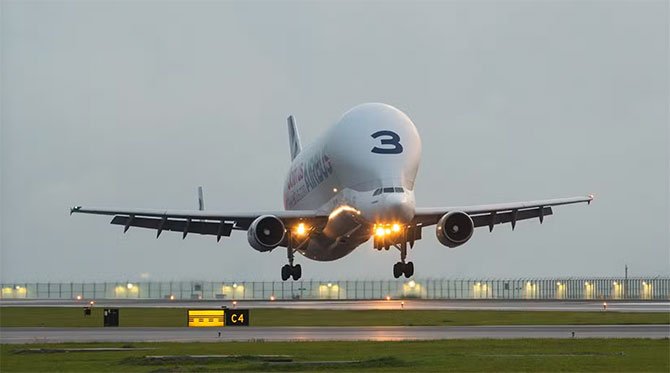 airbus-belugast.jpg