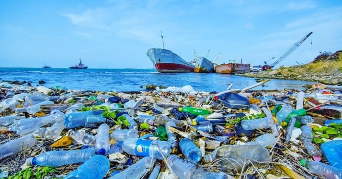 akdeniz,-plastik-atiklar--001.jpg