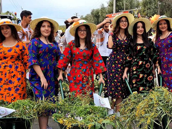 alacati-ot-festivali -003.jpg
