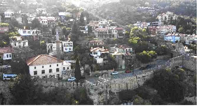 alanya-kalesi,-evler.jpg