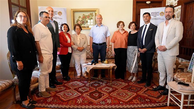 alanya-kultur-sanat-ve-turizm-festivali--001.jpg