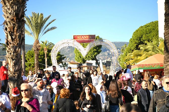 alanya-noel-pazari-002.jpg
