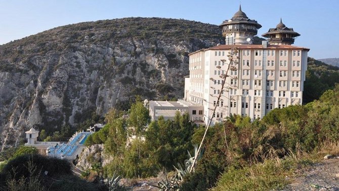 alkoclar-adakule-oteli-kusadasi.jpg