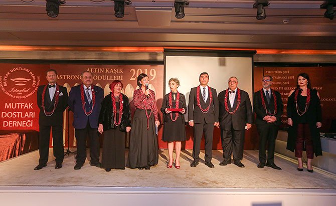 altin-kasik-gastronomi-odulleri--003.jpg