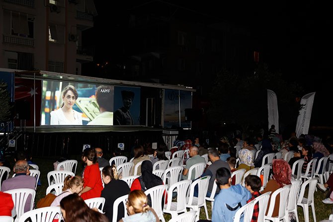 altin-portakal-gezen-sinema-.jpg