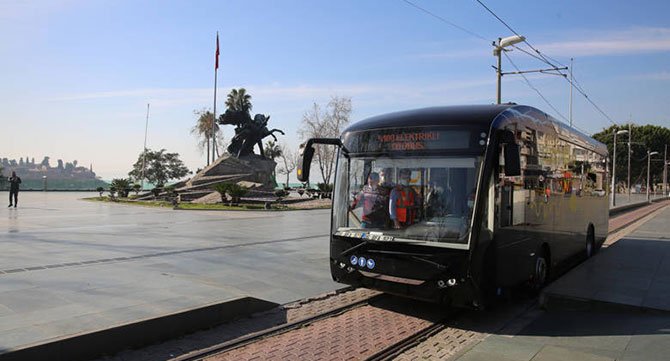 antalyada-elektrikli-otobusler--002.jpg