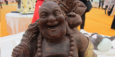 ascilar-gulen-buda.jpg ascilar-gulen-buda.jpg