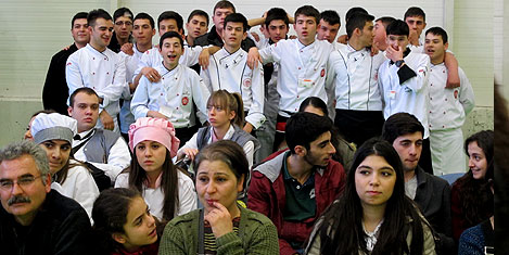 ascilar-yarisma-tribun-3.jpg ascilar-yarisma-tribun-3.jpg