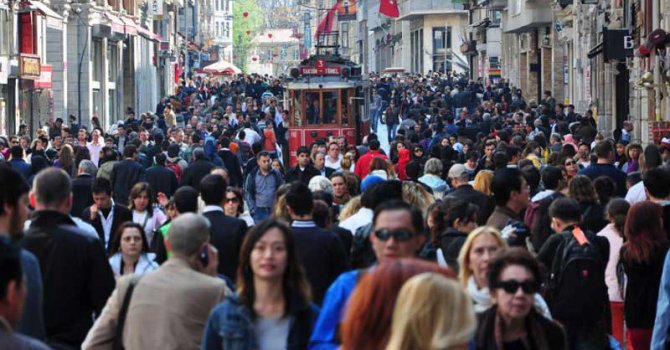 avrupali-turist-beyoglu.jpg