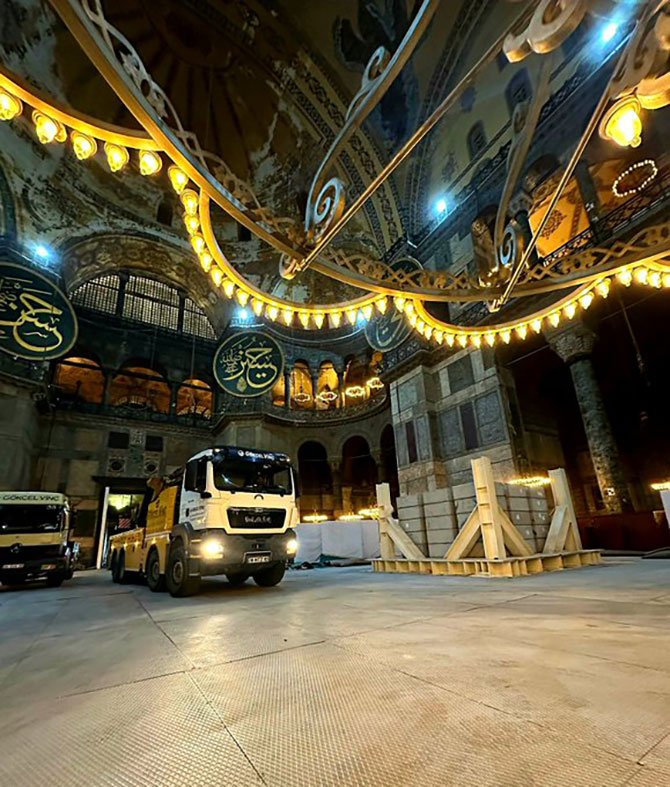 ayasofya,-is-makinesi.jpg