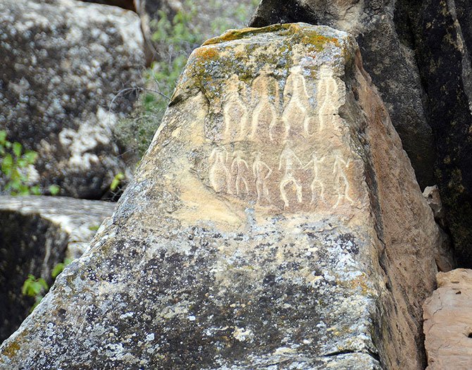 azerbaycan,-gobustan-001.jpg