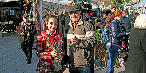 aziz-nesin-karanfil-ozkan.jpg aziz-nesin-karanfil-ozkan.jpg