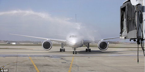 b787-dreamliner-kaza.jpg b787-dreamliner-kaza.jpg