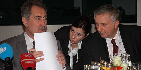 bakan-berlin-basin-toplantisi4.jpg bakan-berlin-basin-toplantisi4.jpg