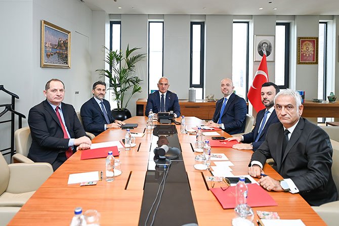 bakan-ersoy,-thy.jpg
