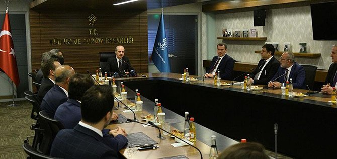 bakan-kurtulmus-tursab-yeni-yonetim-006.jpg