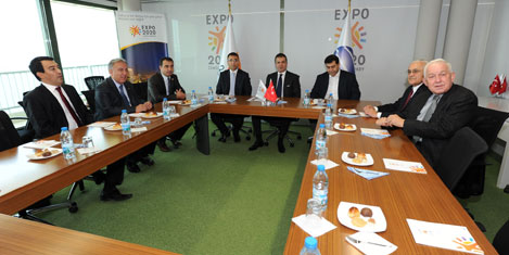 bakan-omer-celik-izmir-6.20131027110822.jpg