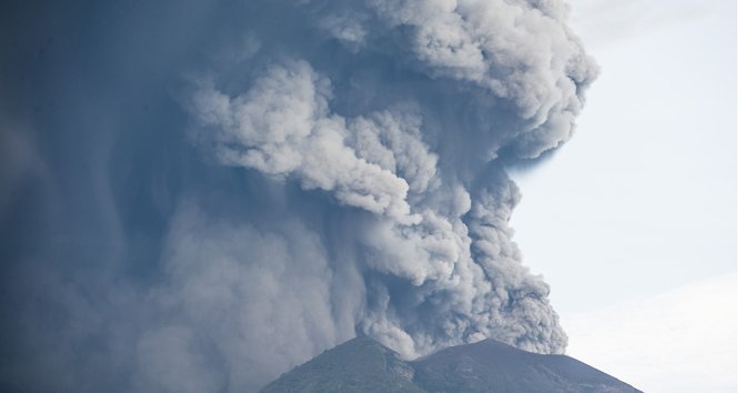 bali-mount-agung-yanardagi.jpg