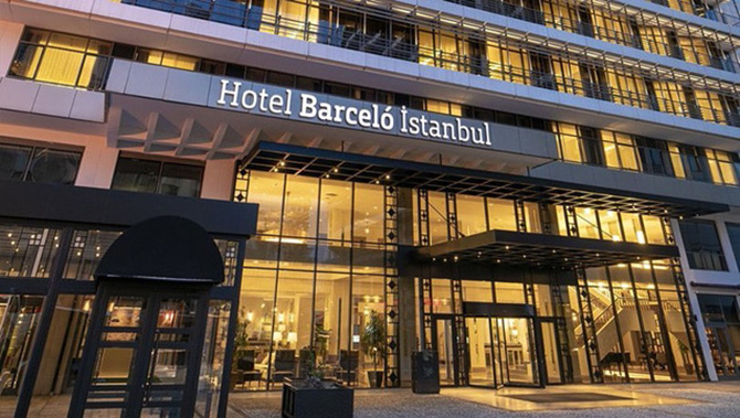 barceló-istanbul-hotel’de-bulunan-champs-sports-ba-001.jpg