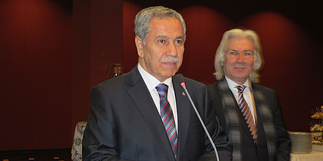 berlin-elcilik-bulent-arinc1.jpg berlin-elcilik-bulent-arinc1.jpg