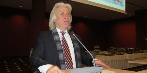 berlin-elcilik-havni-karslioglu-1.jpg berlin-elcilik-havni-karslioglu-1.jpg