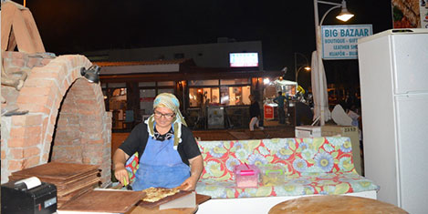 bitez122.jpg bitez122.jpg