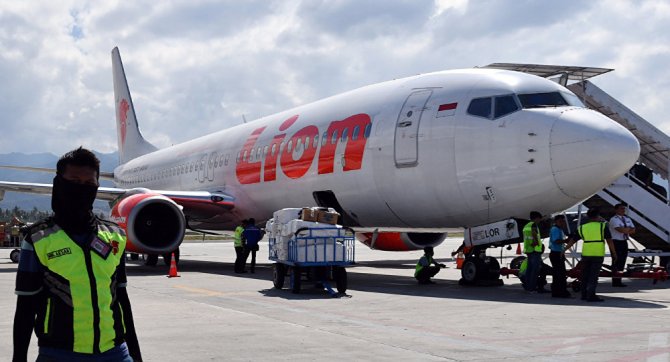 boeing,-737-max-8-ve-max-9.jpg