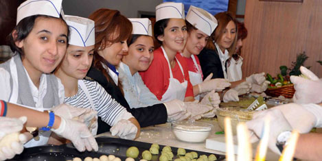 byotel-engellilere-yemek-2.jpg byotel-engellilere-yemek-2.jpg