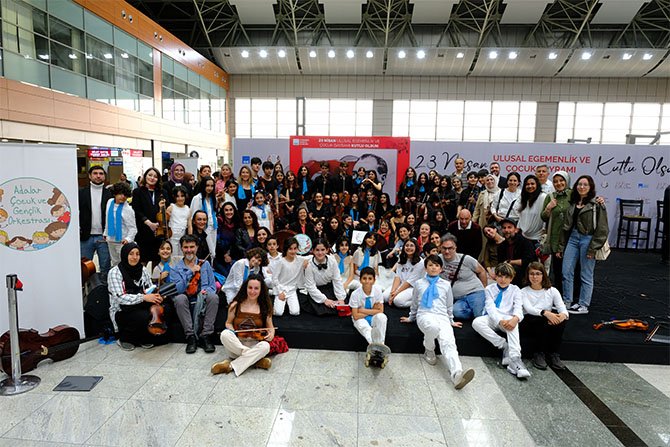 cocuk-muzisyenlerin-23-nisan-konseri-001.jpg