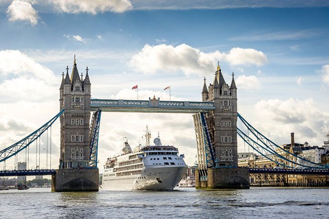 cruise-londra.jpg