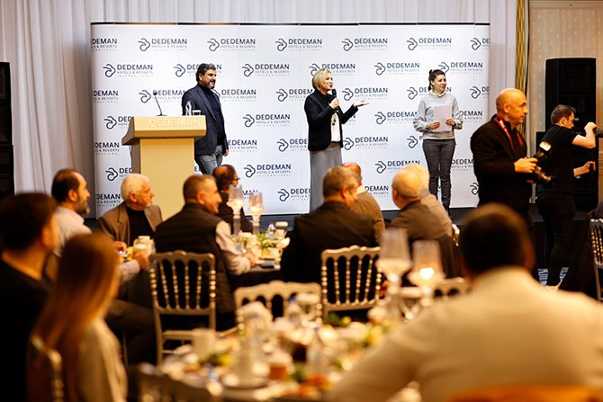 dedeman--001.jpg