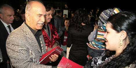 dunya-romanlar-gunu-33.jpg dunya-romanlar-gunu-33.jpg