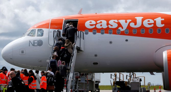 easyjet-004.jpg