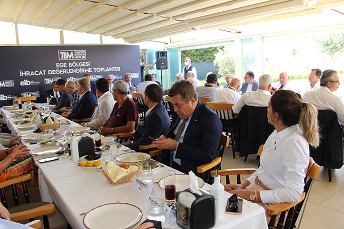 ege-ihracatci-birlikleri-koordinator-baskani-jak-eskinazi--004.jpg
