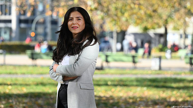elif-eralp-001.jpg
