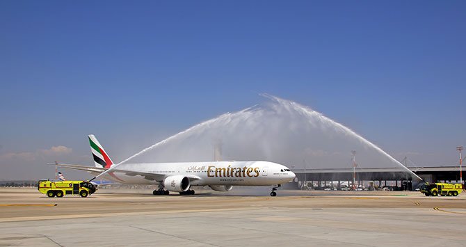 emirates-,boeing-777,-tel-aviv-001.jpg
