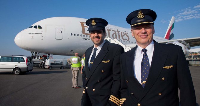 emirates-pilot.jpg