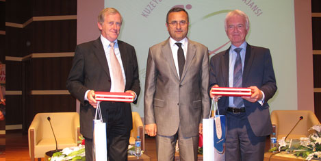 erzurum-plaket-3.jpg erzurum-plaket-3.jpg