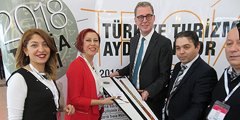 fiebig-baston.jpg fiebig-baston.jpg