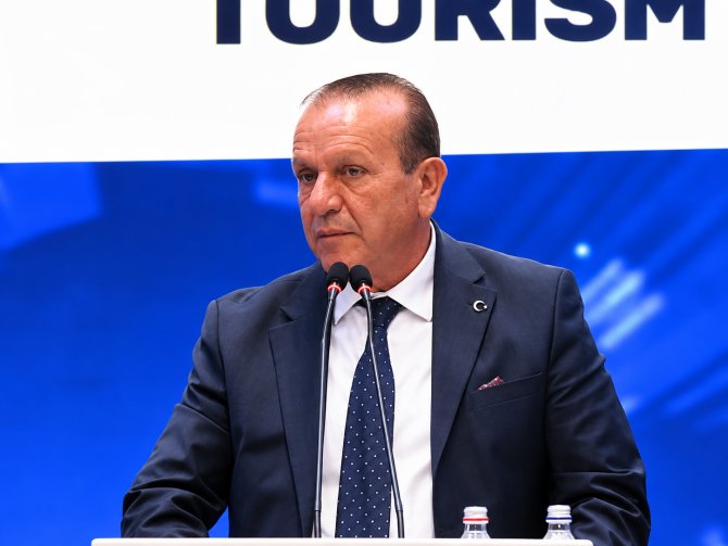 fikri-ataoglu--001.png