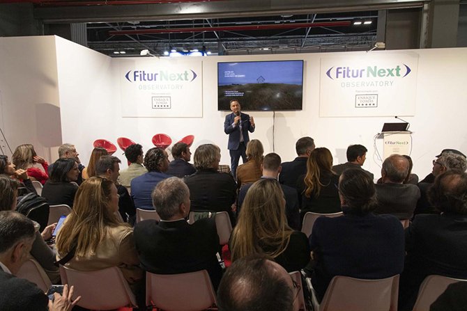 fitur, fiturnext 2025-.jpg